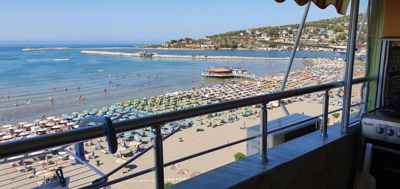 Sea View *